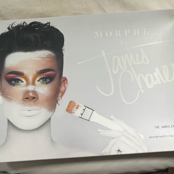 Morphe James Charles Makeup Palette - Picture 4 of 5